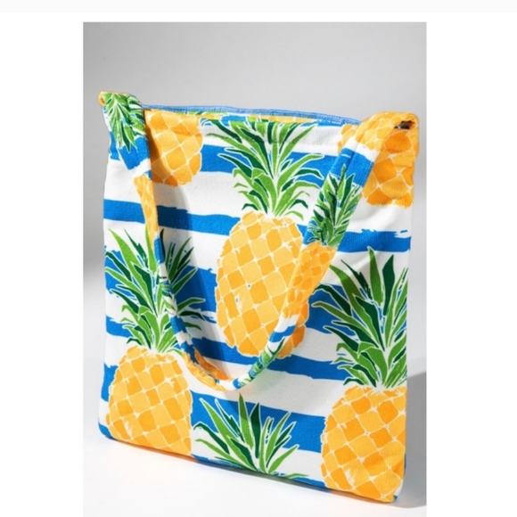 Blue Pineapple Bag Convertible beach towel - Picture 9 of 12